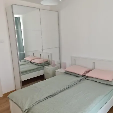 Rene's Leisure Bukareszt